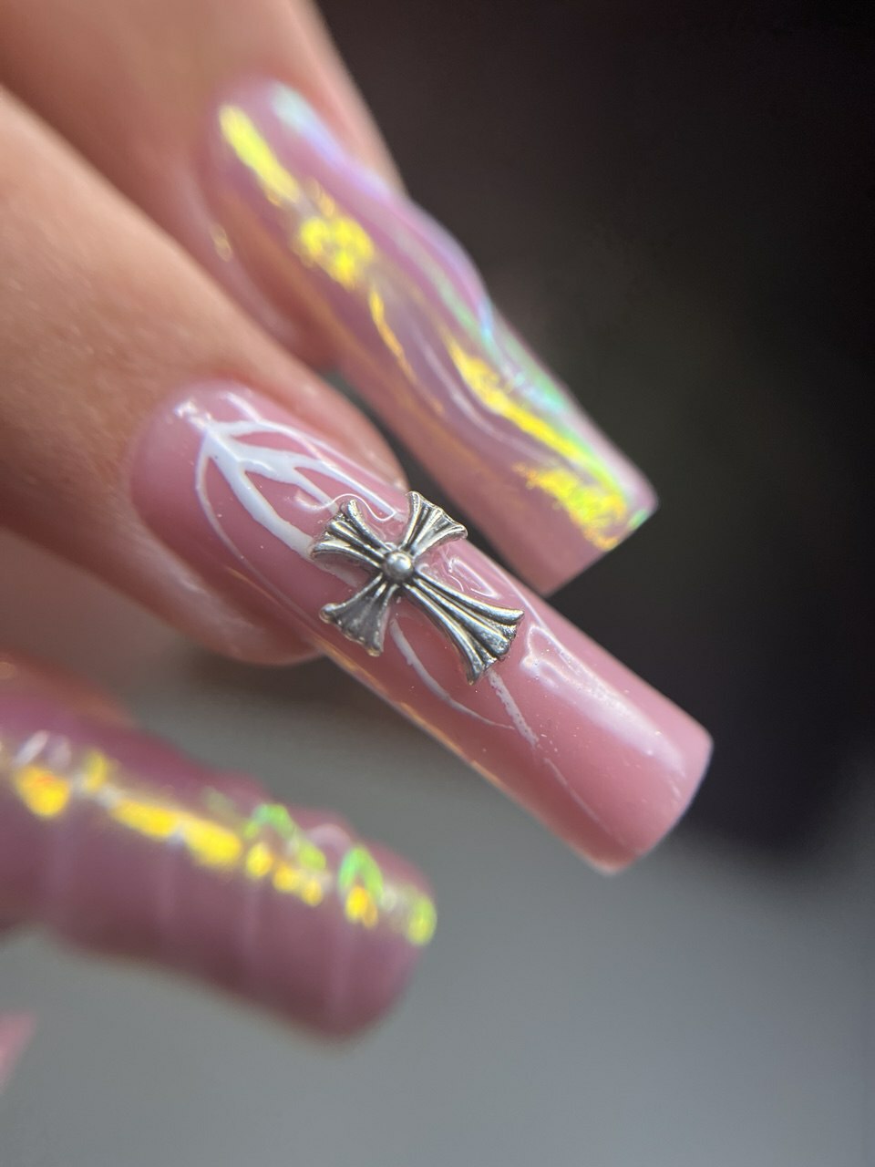 Наращивание ногтей